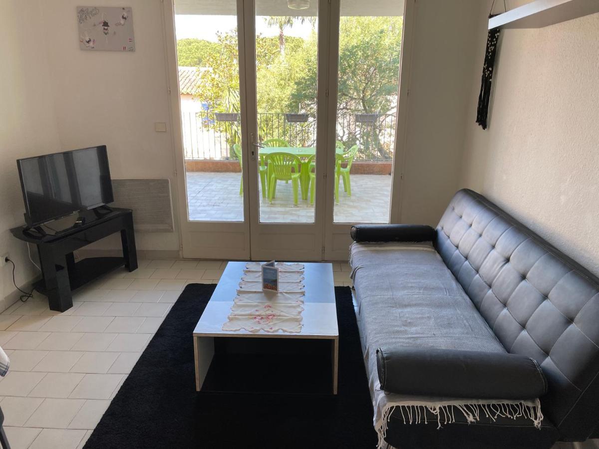 Apartment Port Cogolin With Garden View Grimaud Eksteriør billede